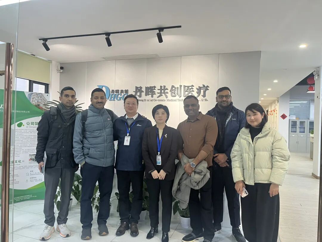 Sino-Foreign Interventional Medicine Synergy: Overseas Experts Explore Minimally Invasive Care at Danhui Medical
